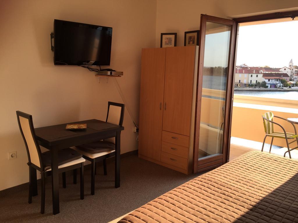 Guest House Punta Grzan Petrcane Δωμάτιο φωτογραφία