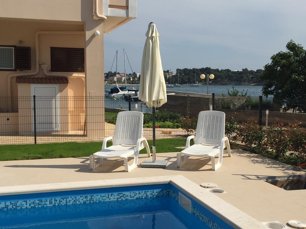 Guest House Punta Grzan Petrcane Εξωτερικό φωτογραφία